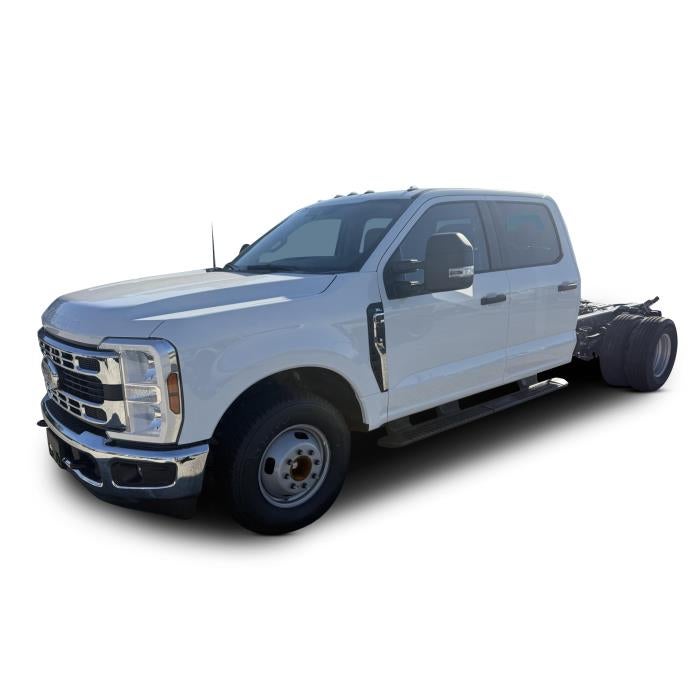 2026 Ford F-350 XL in Oxford White — front three-quarter view