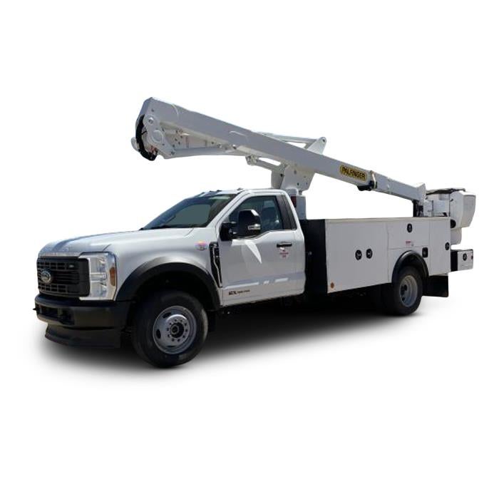 2026 Ford F-600 XL in Oxford White — front three-quarter view