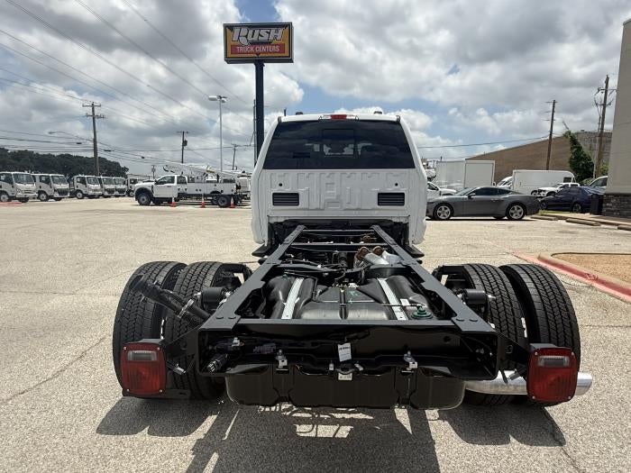 2026 Ford F-550 — detail view